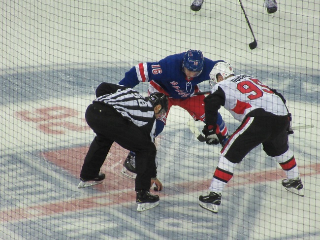 match nhl manhattan