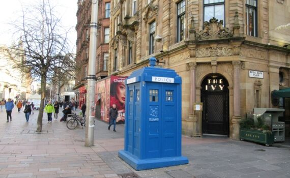 une cabine téléphonique à glasgow